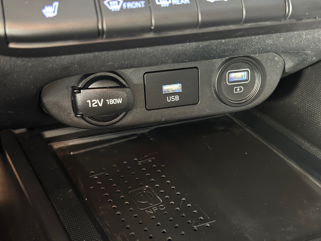 2021 Hyundai Elantra Image 18