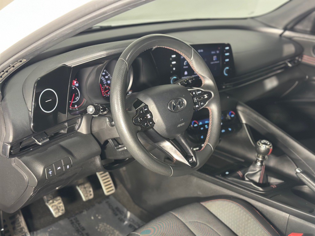 2021 Hyundai Elantra Image 31