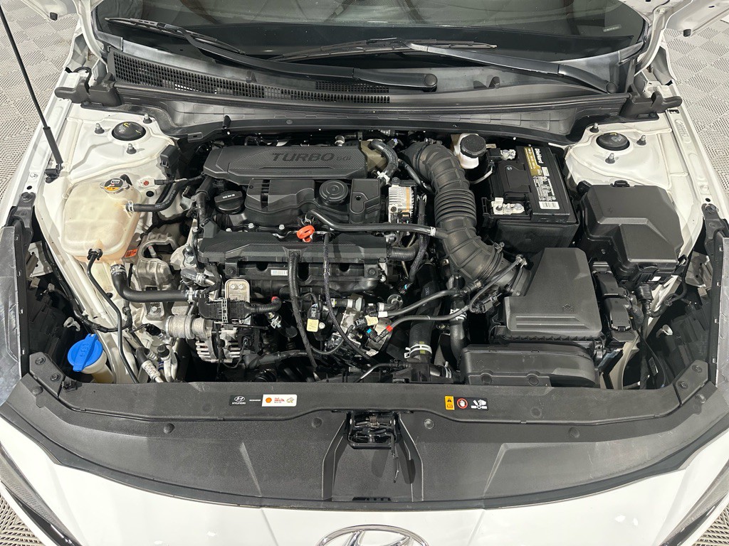 2021 Hyundai Elantra Image 43