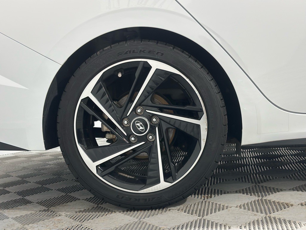 2021 Hyundai Elantra Image 46