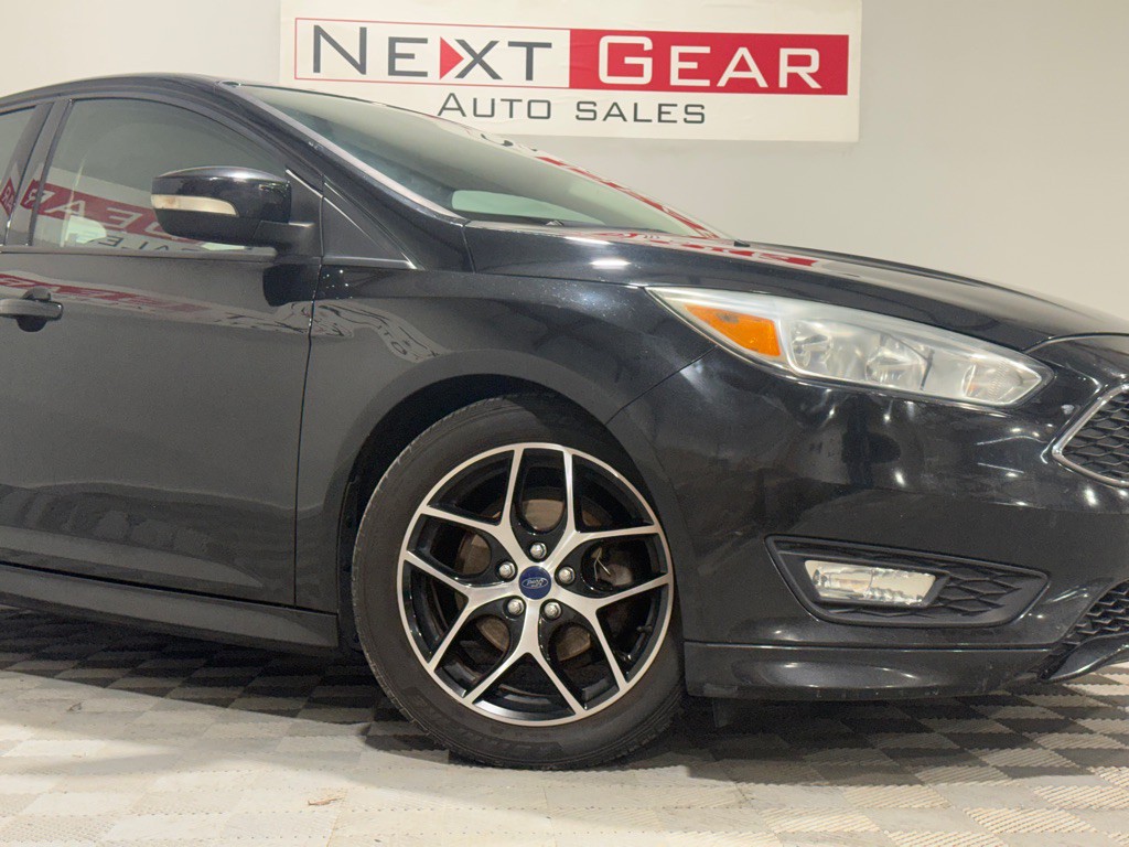 2015 Ford Focus Image 32