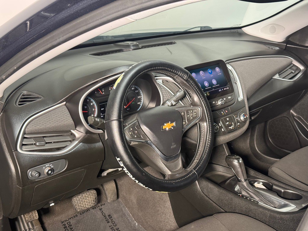2020 Chevrolet Malibu Image 25