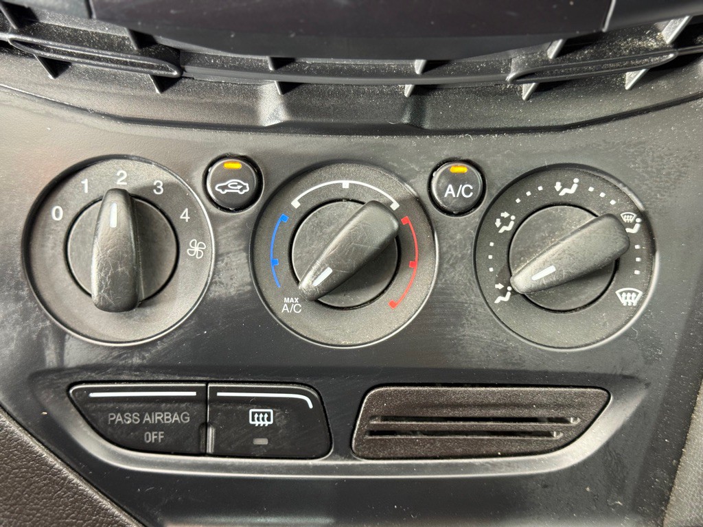 2012 Ford Focus Image 19
