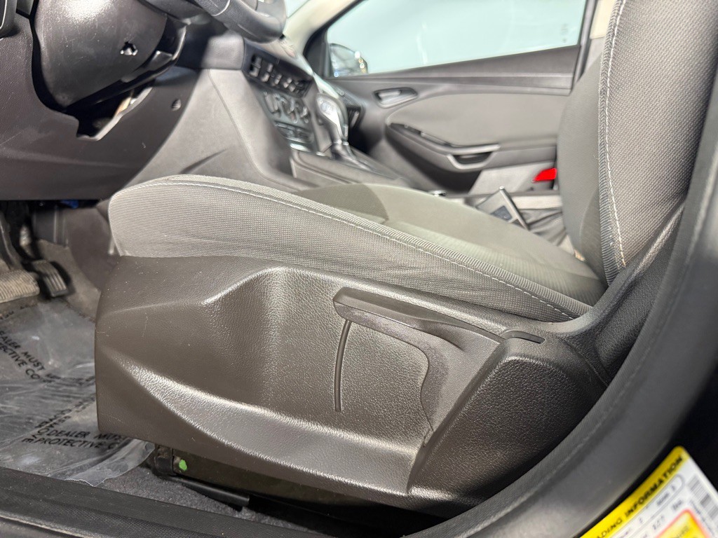 2012 Ford Focus Image 21