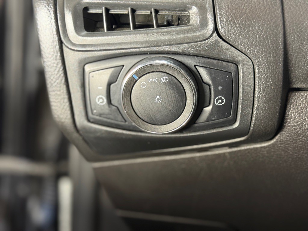 2012 Ford Focus Image 26