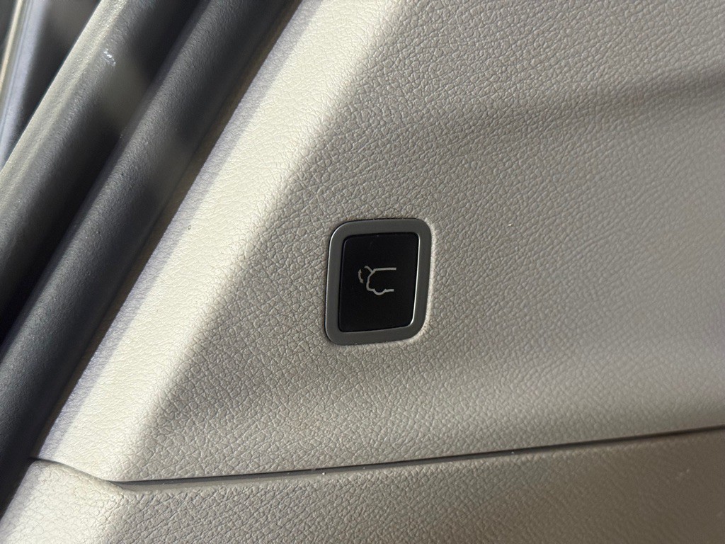 2017 Chrysler Pacifica Image 36