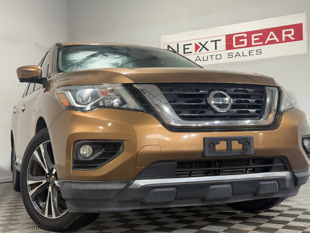 2017 Nissan Pathfinder Image 3