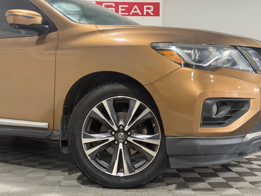 2017 Nissan Pathfinder Image 4
