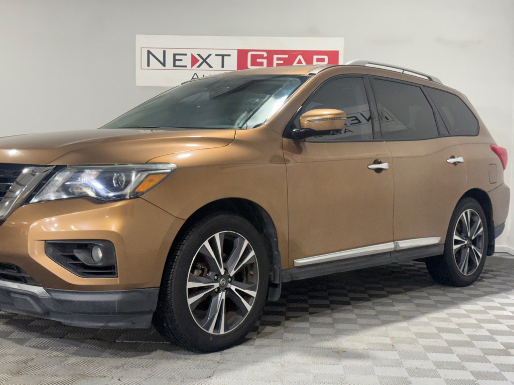 2017 Nissan Pathfinder Image 6