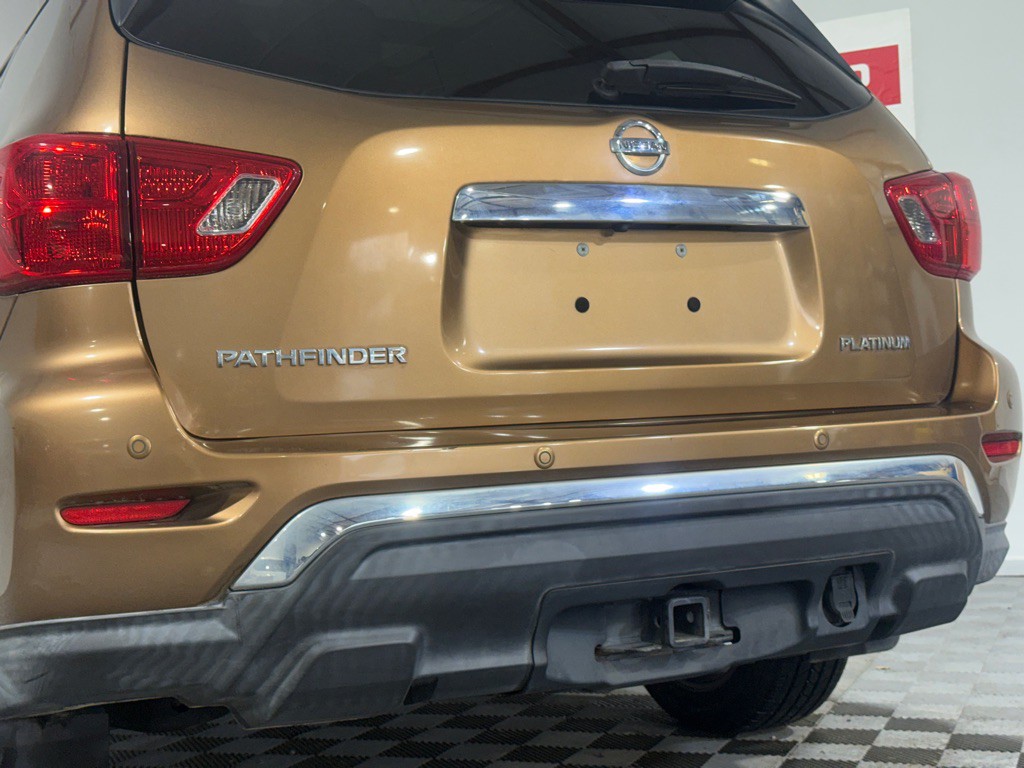 2017 Nissan Pathfinder Image 8