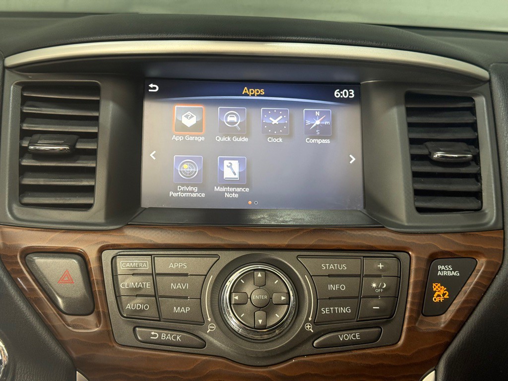 2017 Nissan Pathfinder Image 18