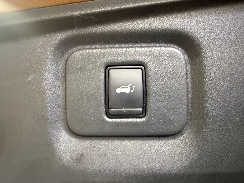 2017 Nissan Pathfinder Image 42