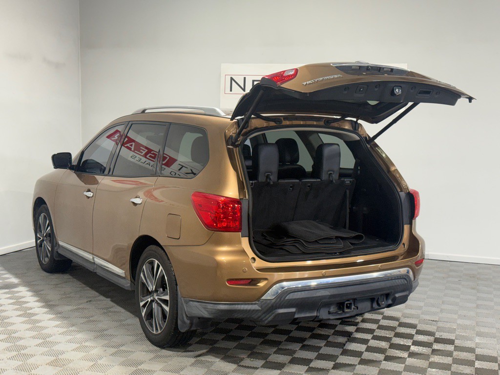 2017 Nissan Pathfinder Image 46