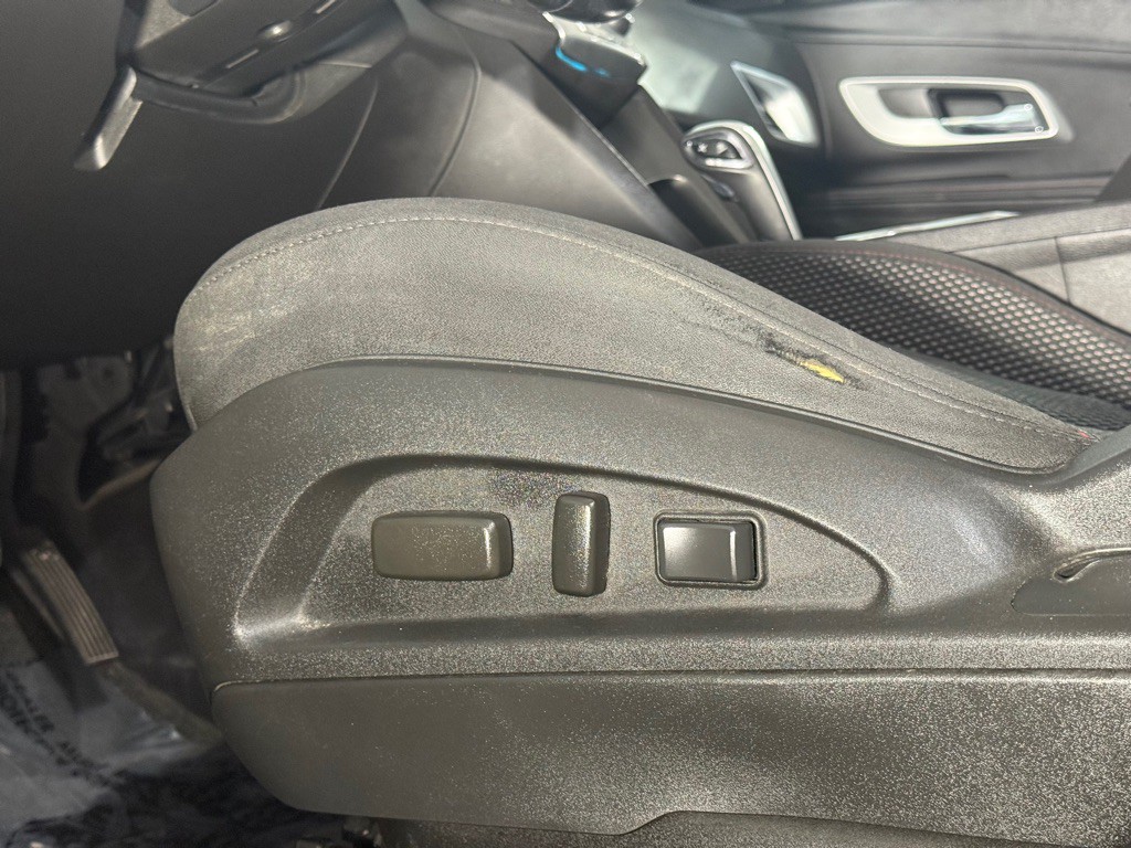 2010 Chevrolet Equinox Image 22