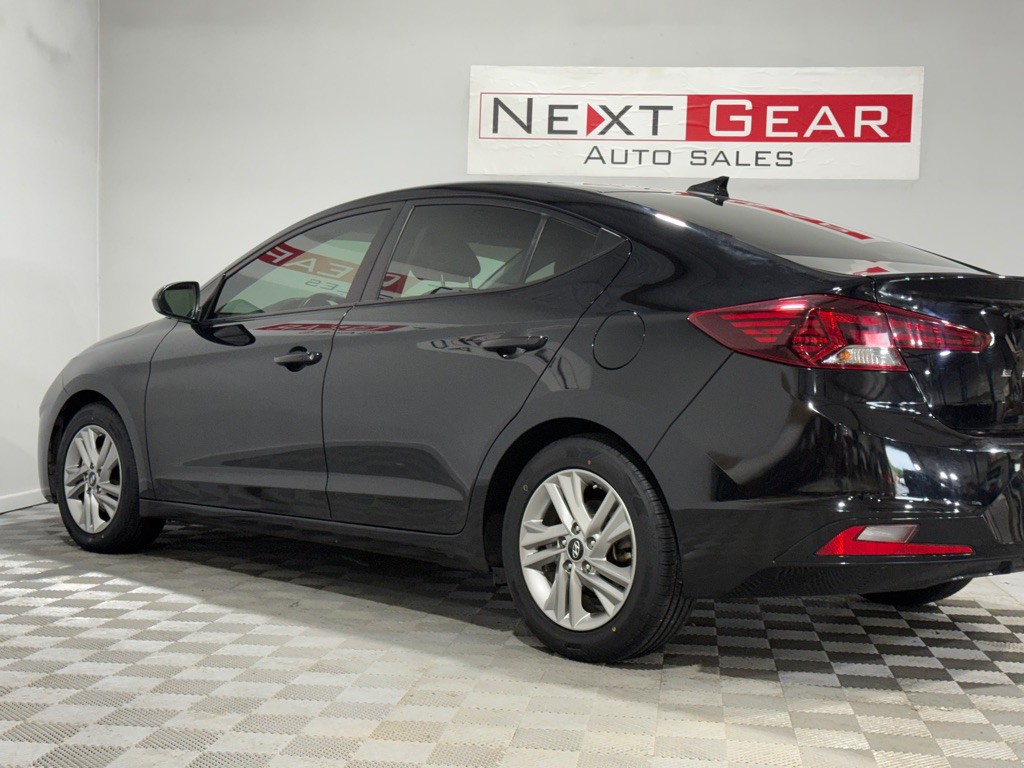 2020 Hyundai Elantra Image 7