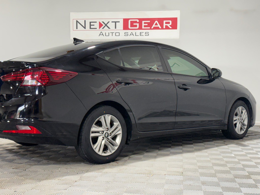 2020 Hyundai Elantra Image 10