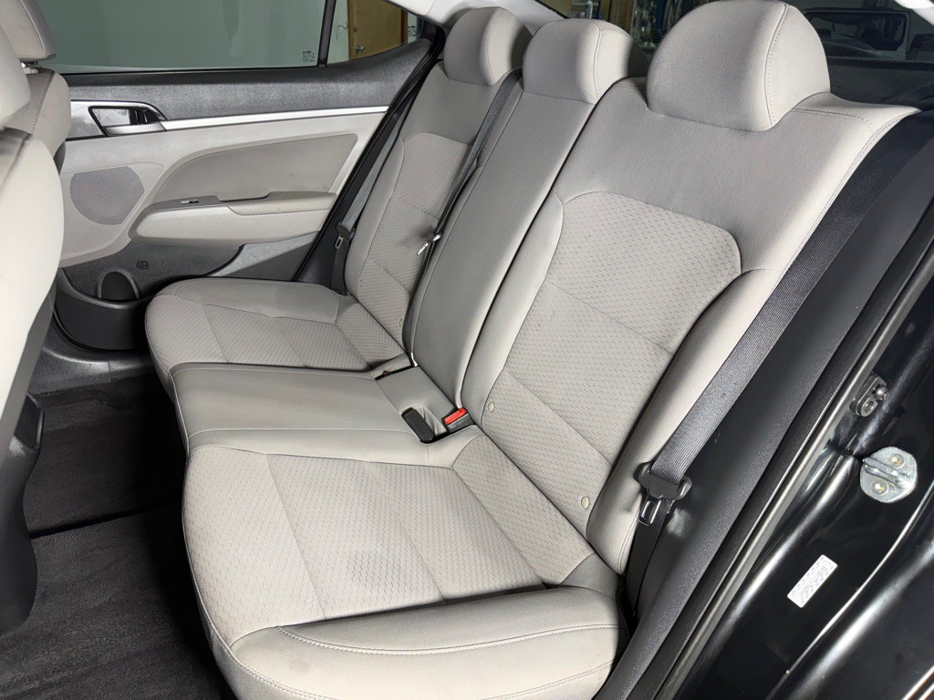 2020 Hyundai Elantra Image 27