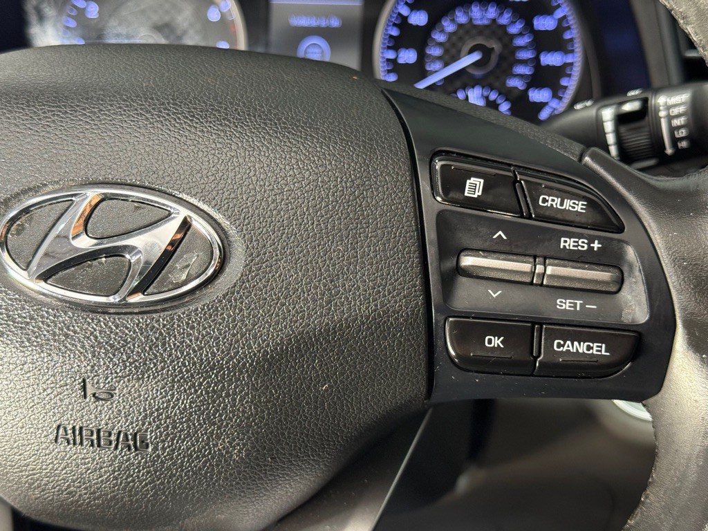 2020 Hyundai Elantra Image 30