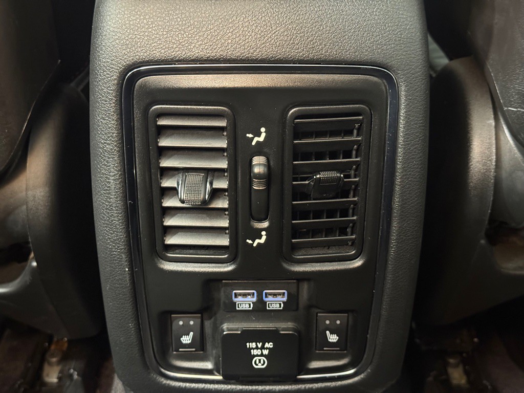 2017 Jeep Grand Cherokee Image 28