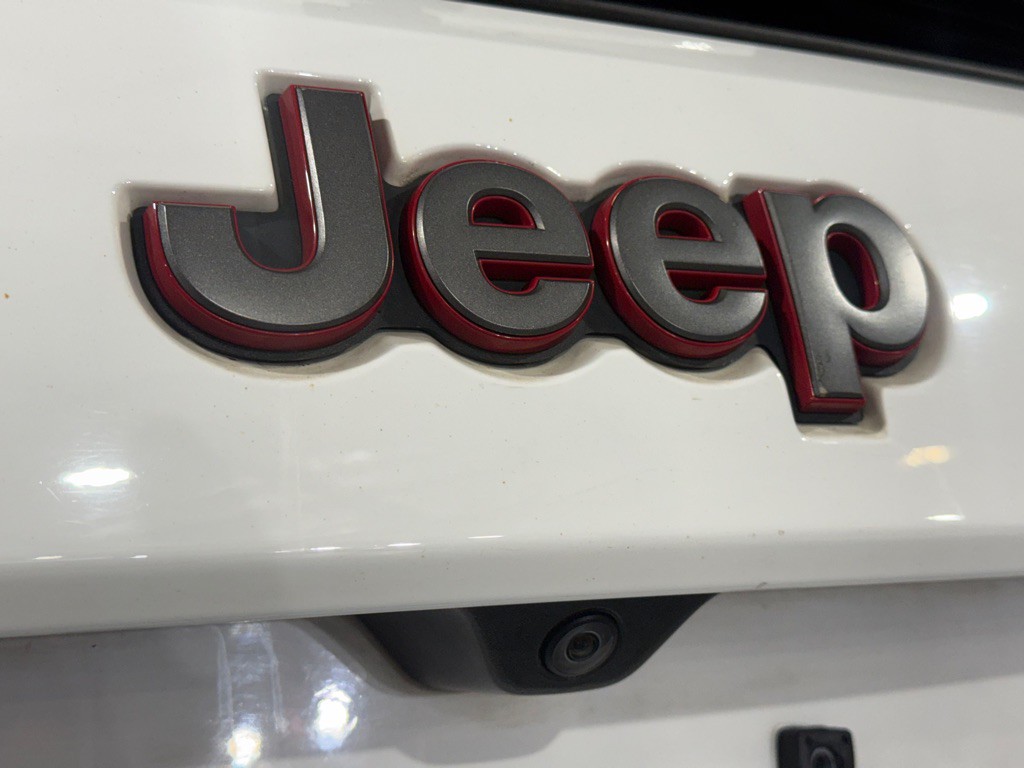 2017 Jeep Grand Cherokee Image 41