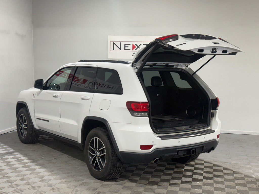 2017 Jeep Grand Cherokee Image 43