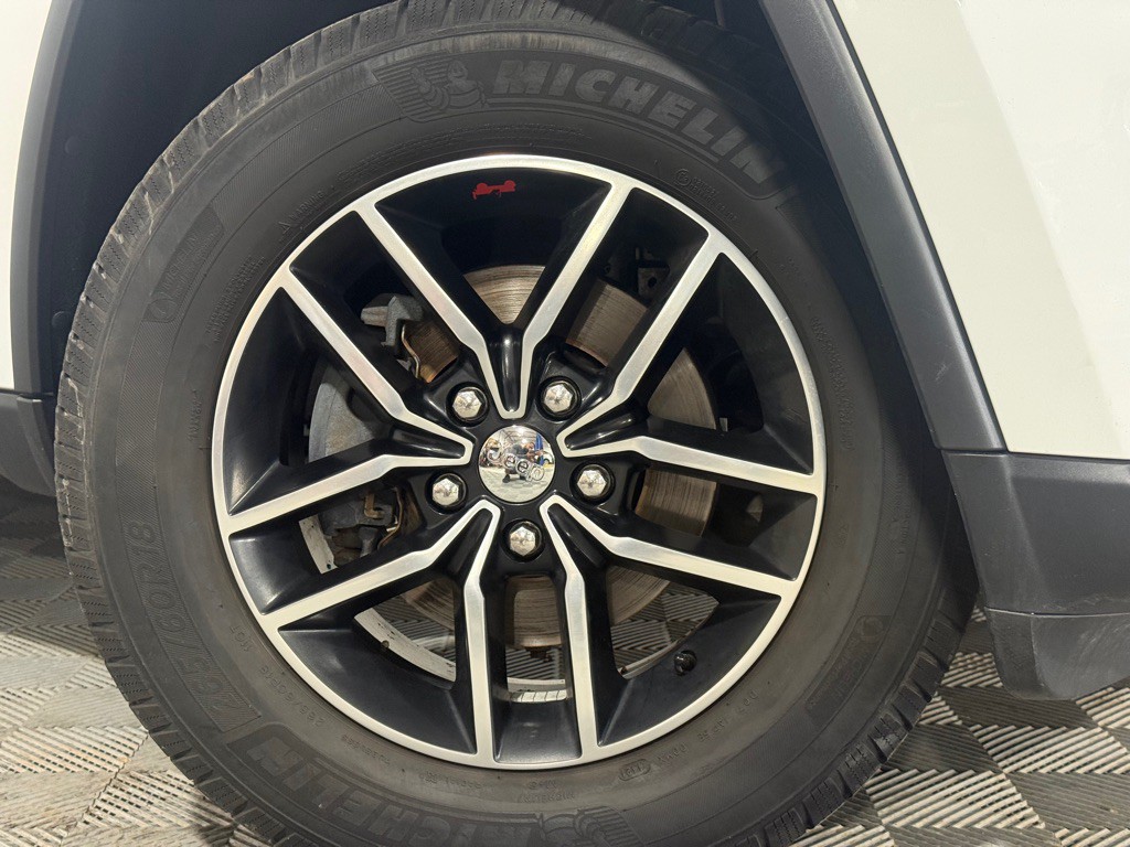 2017 Jeep Grand Cherokee Image 51