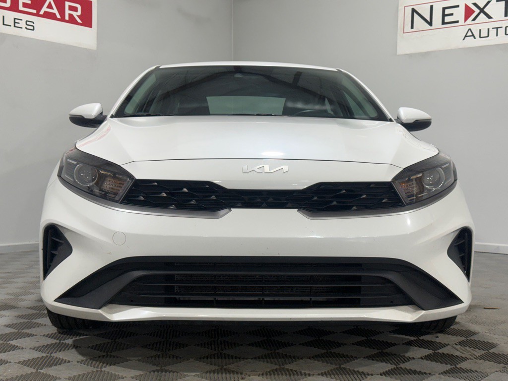 2023 Kia Forte Image 5