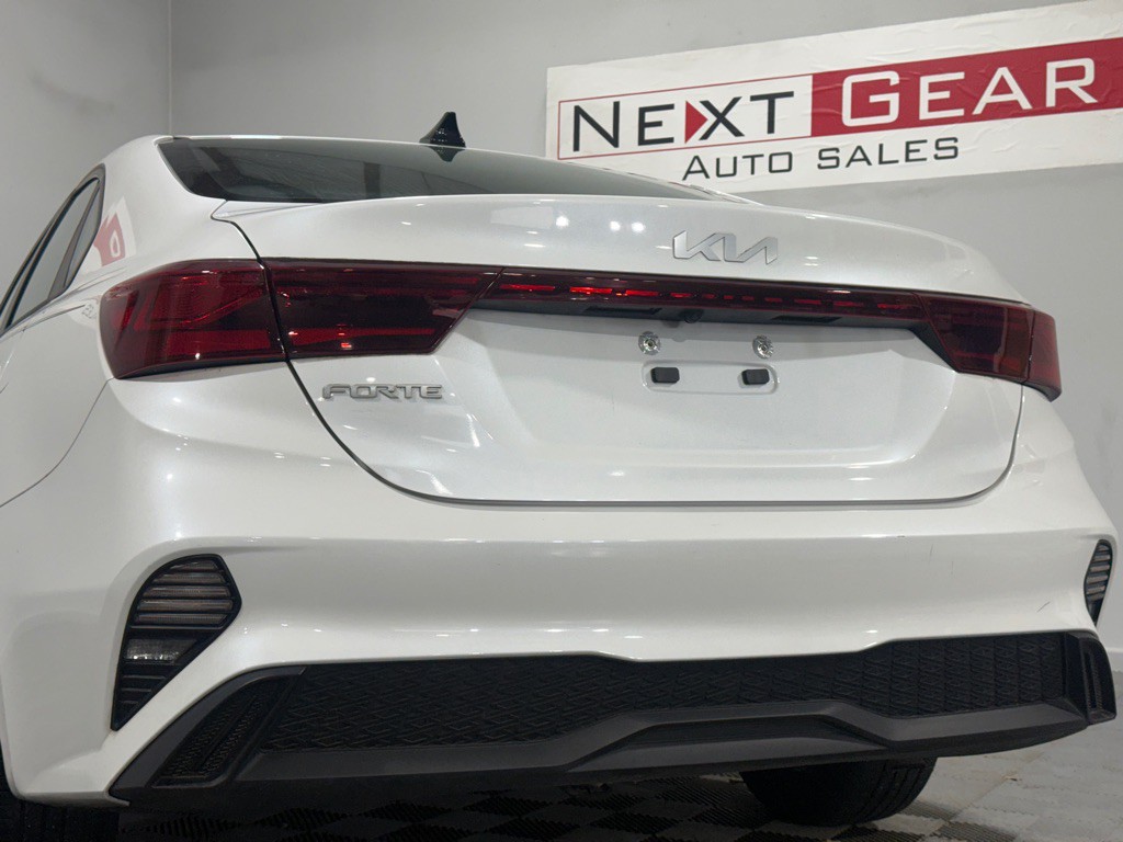 2023 Kia Forte Image 9