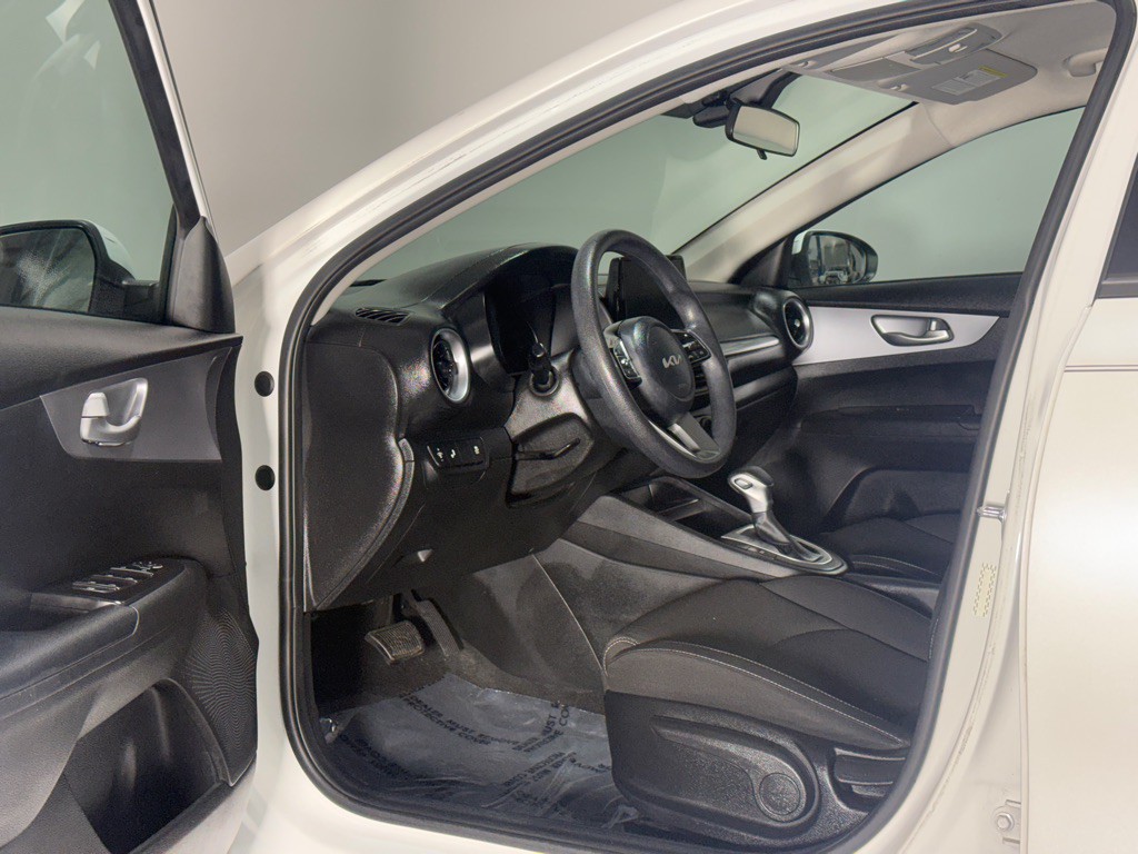 2023 Kia Forte Image 11