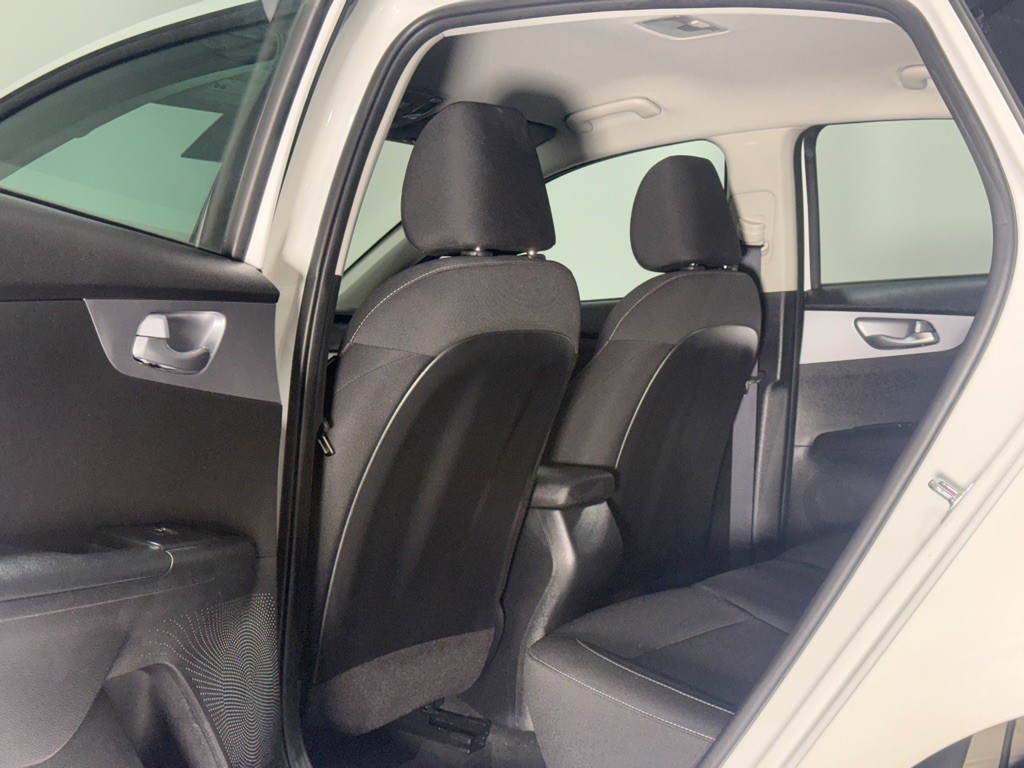 2023 Kia Forte Image 12