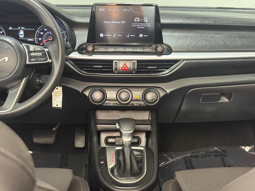 2023 Kia Forte Image 15
