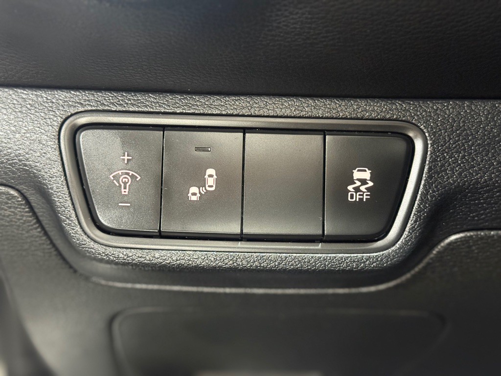 2023 Kia Forte Image 23