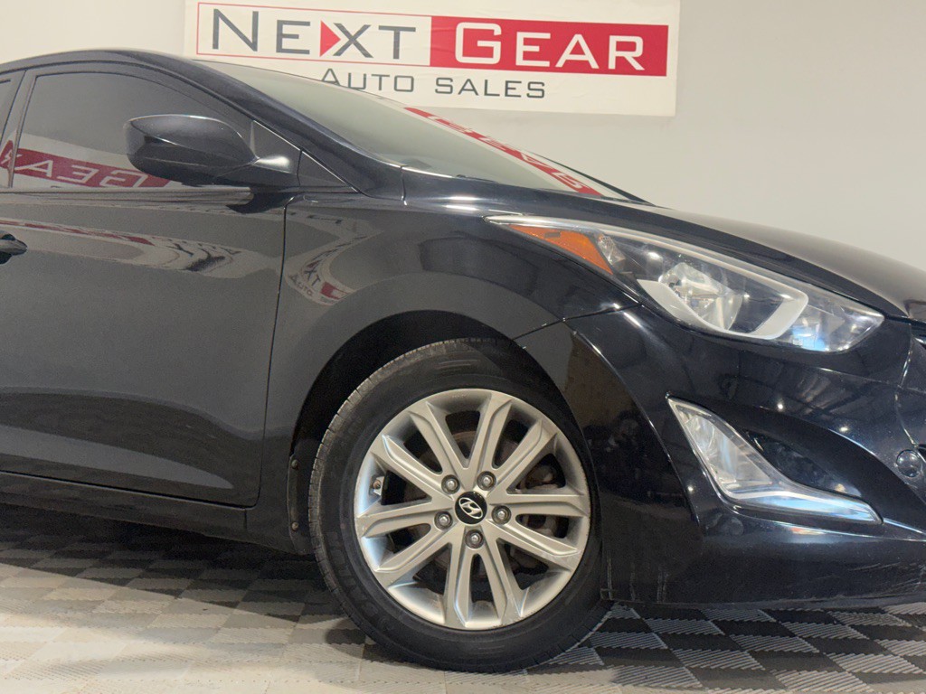 2015 Hyundai Elantra Image 5