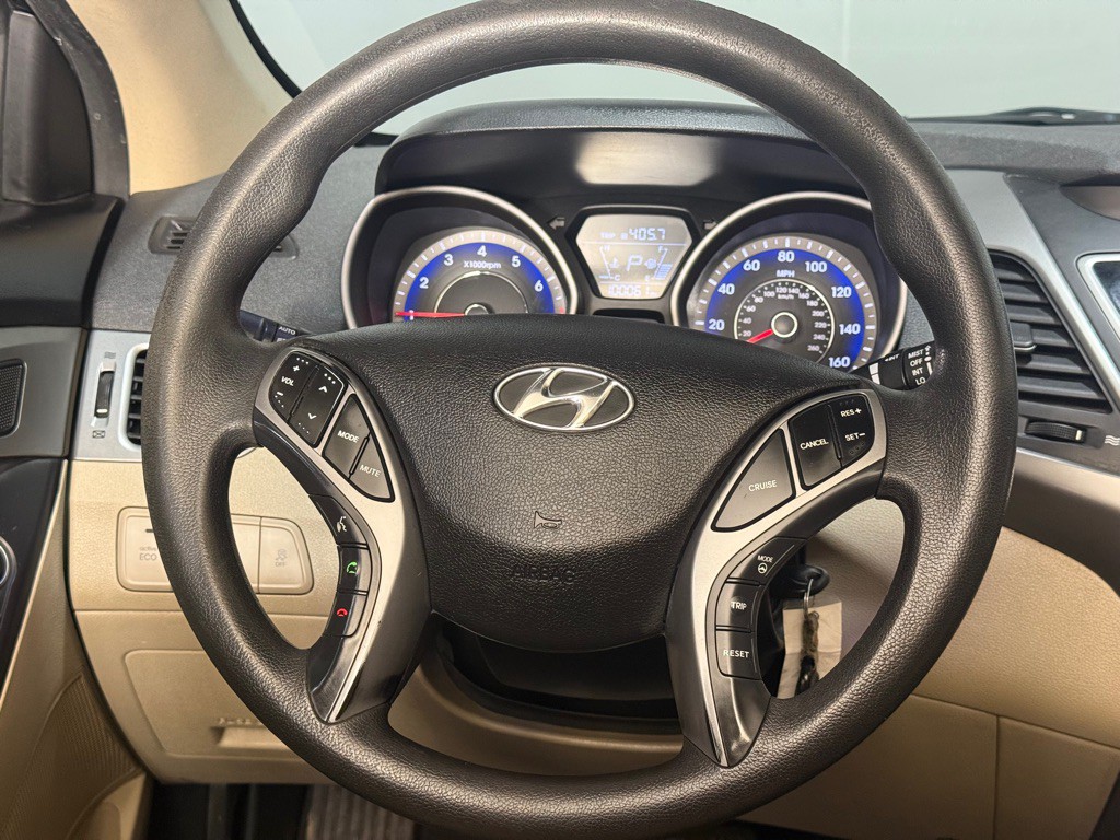 2015 Hyundai Elantra Image 14