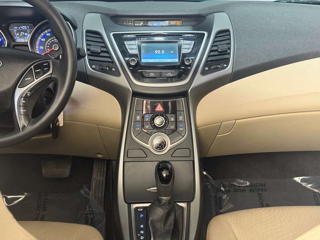 2015 Hyundai Elantra Image 15