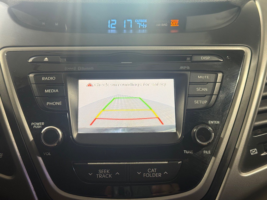 2015 Hyundai Elantra Image 19