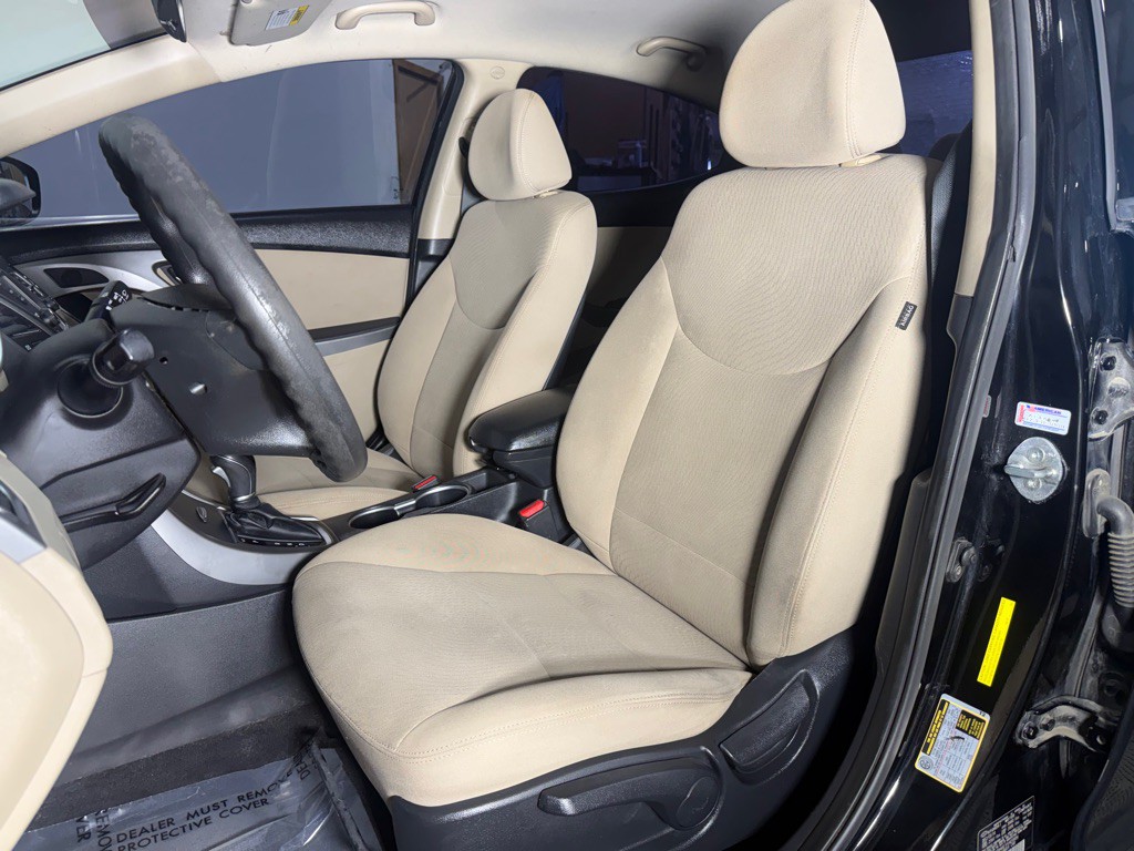 2015 Hyundai Elantra Image 21
