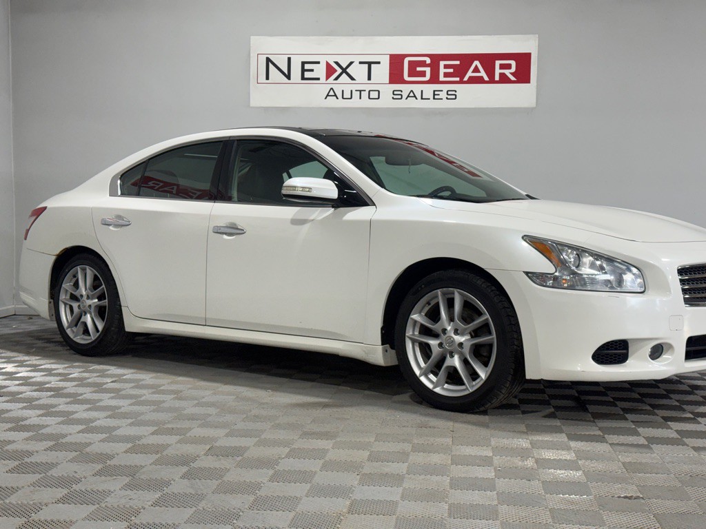 2009 Nissan Maxima Image 2