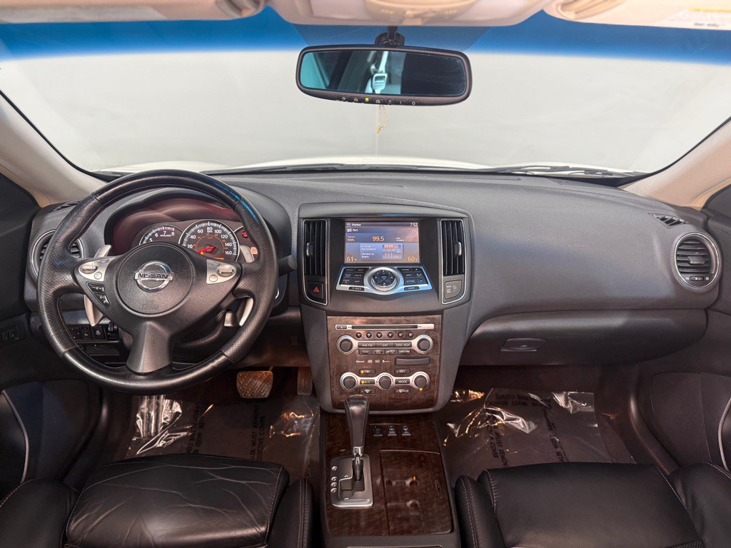 2009 Nissan Maxima Image 12