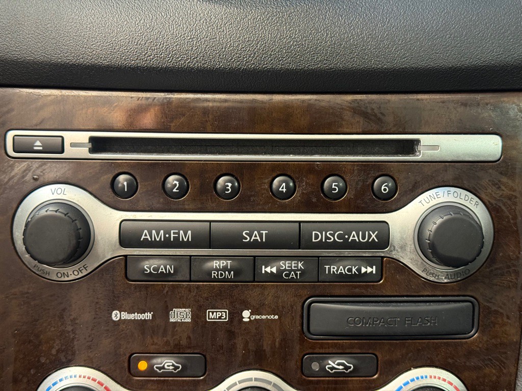 2009 Nissan Maxima Image 18