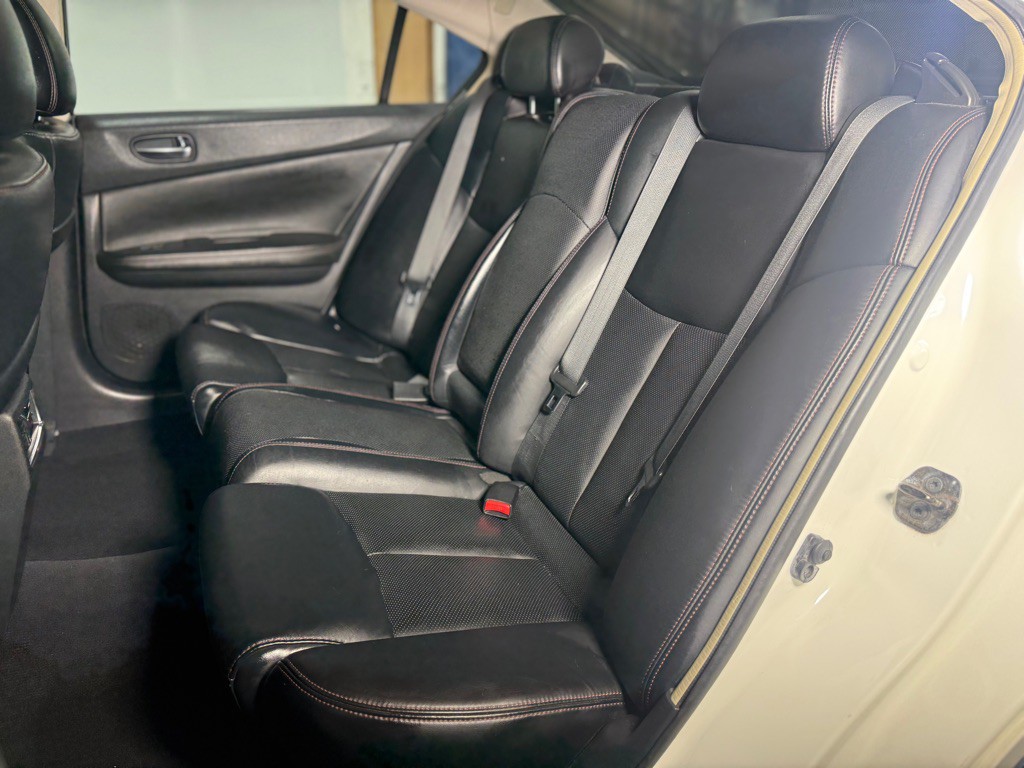 2009 Nissan Maxima Image 25