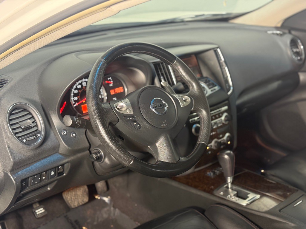 2009 Nissan Maxima Image 26