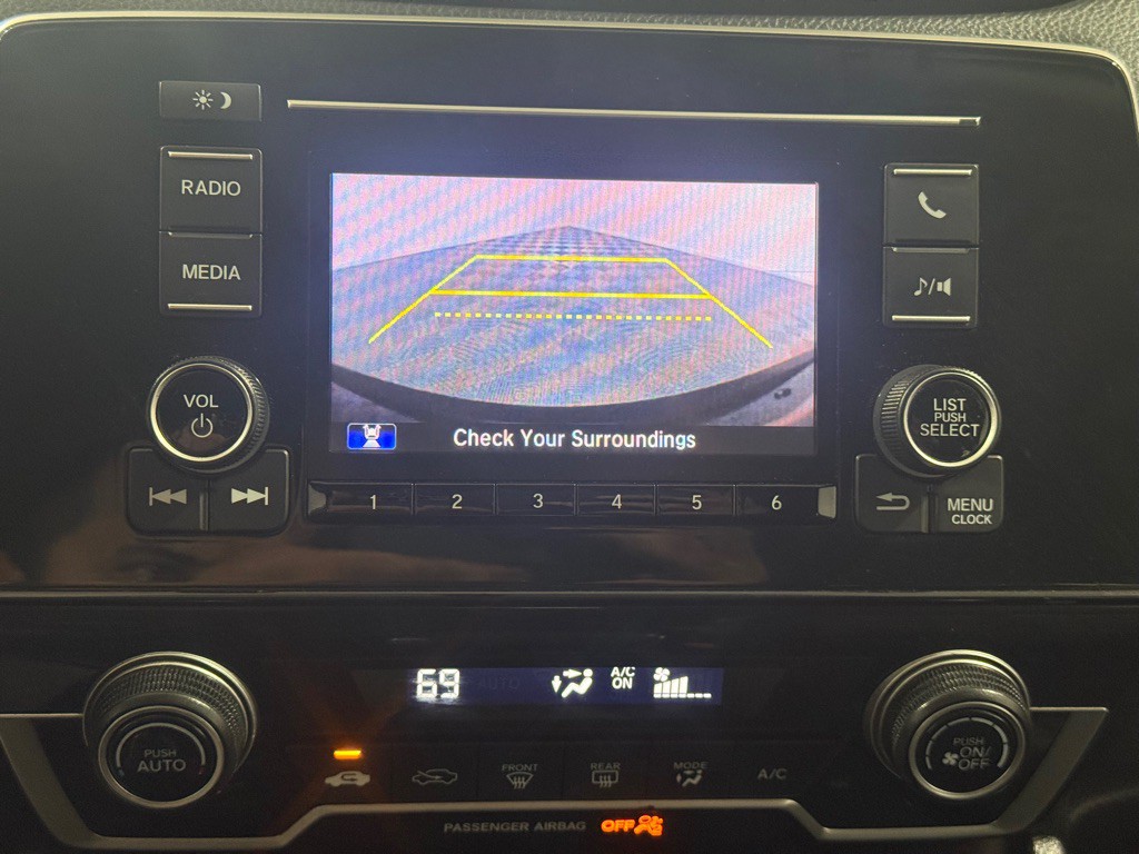 2018 Honda CR-V Image 18
