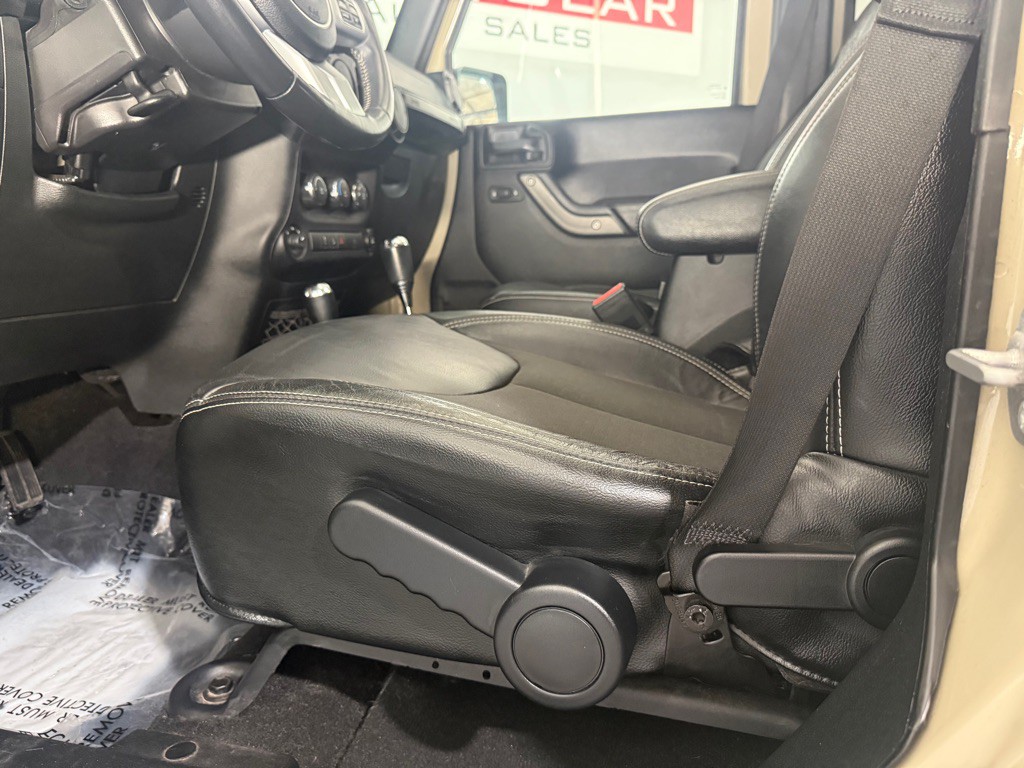 2017 Jeep Wrangler Unlimited Image 21