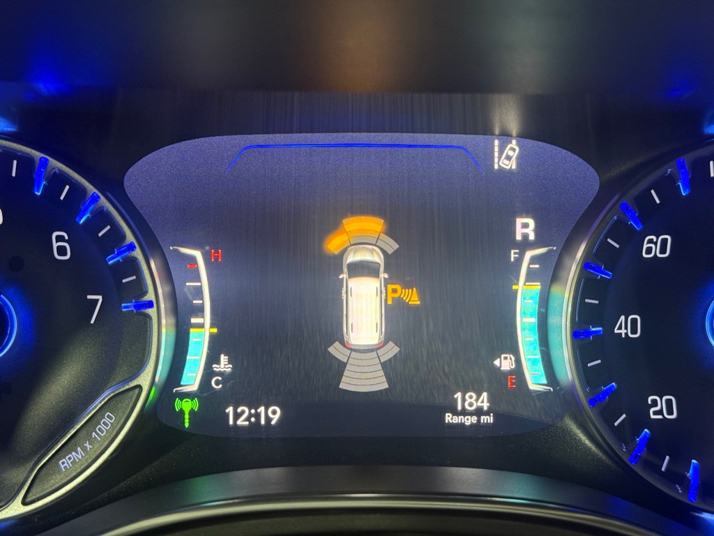 2019 Chrysler Pacifica Image 24