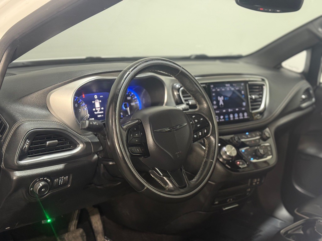 2019 Chrysler Pacifica Image 30