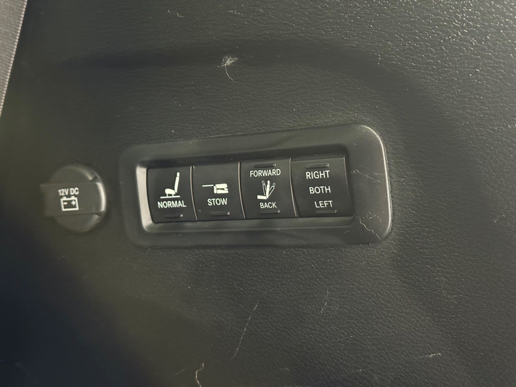 2019 Chrysler Pacifica Image 43
