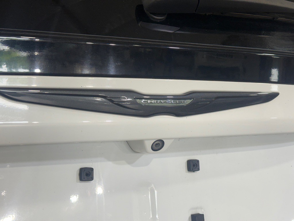 2019 Chrysler Pacifica Image 45