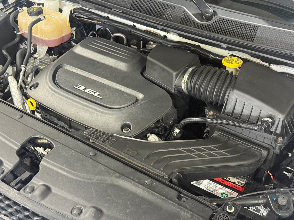 2019 Chrysler Pacifica Image 50