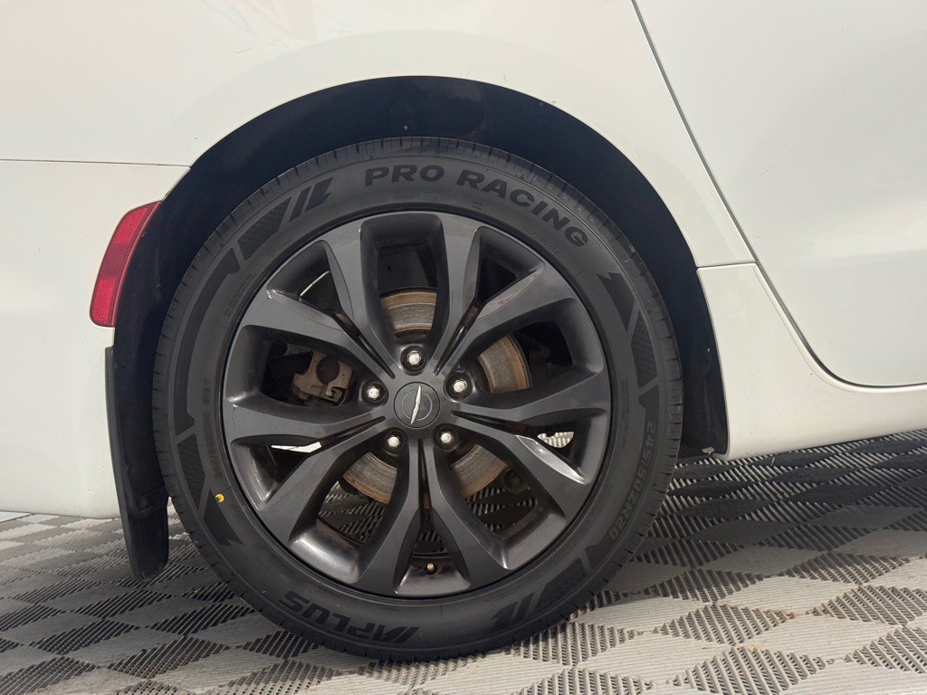 2019 Chrysler Pacifica Image 55